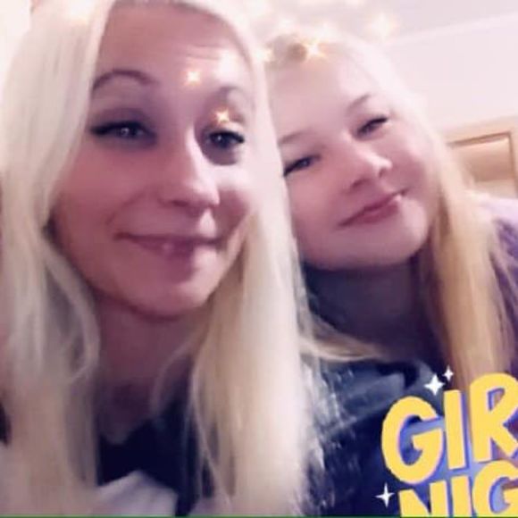 Meet your Posher, Brooke - Picture 1 of 1